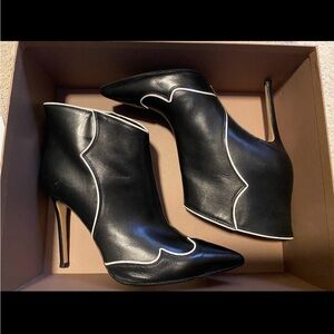 Gianvito Rossi Chic Black Ankle Boots with White Trim